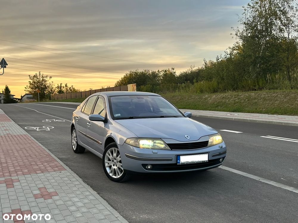 Renault Laguna - 1
