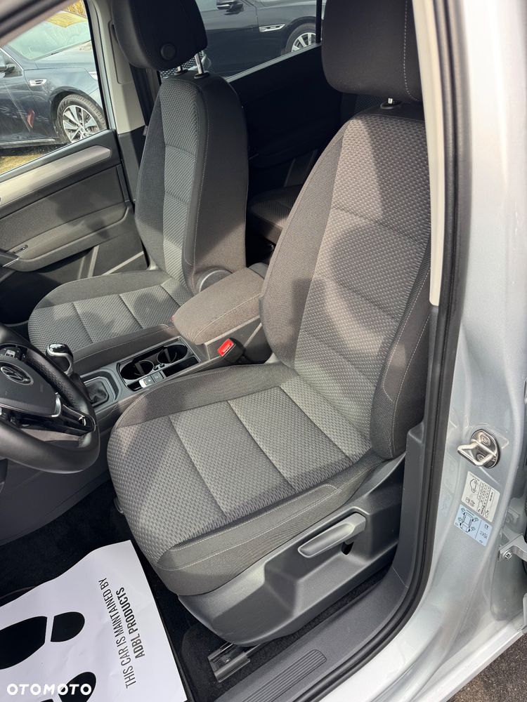 Volkswagen Touran 1.5 TSI ACT OPF Trendline - 26