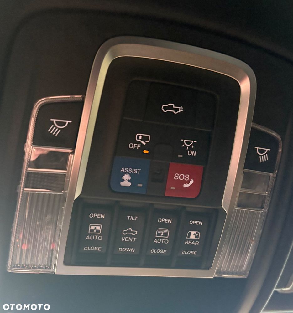 RAM 1500 Crew Cab Limited - 32