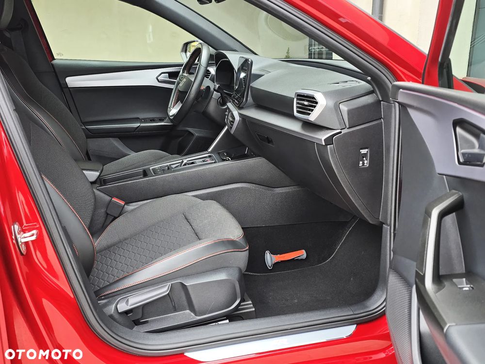 Seat Leon 1.5 eTSI OPF DSG FR Black Edition - 6