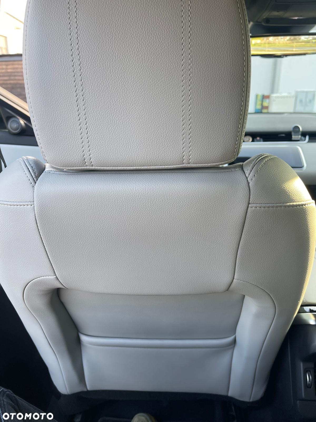 Land Rover Range Rover Evoque - 23