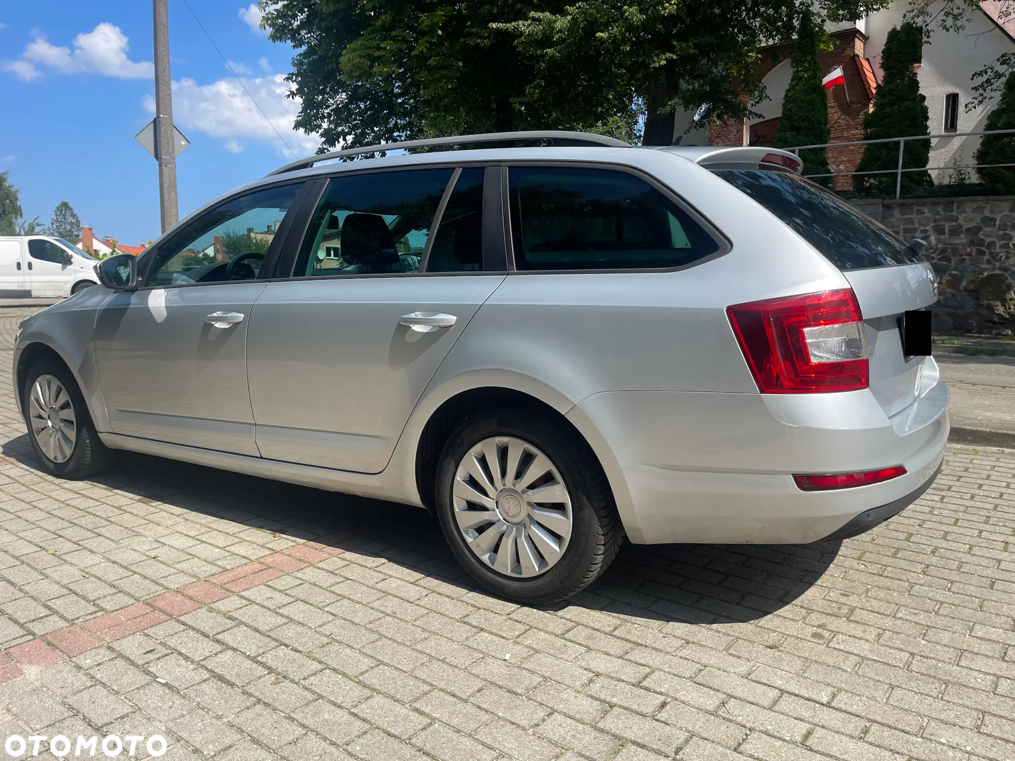 Skoda Octavia 1.6 TDI Ambition DSG - 9