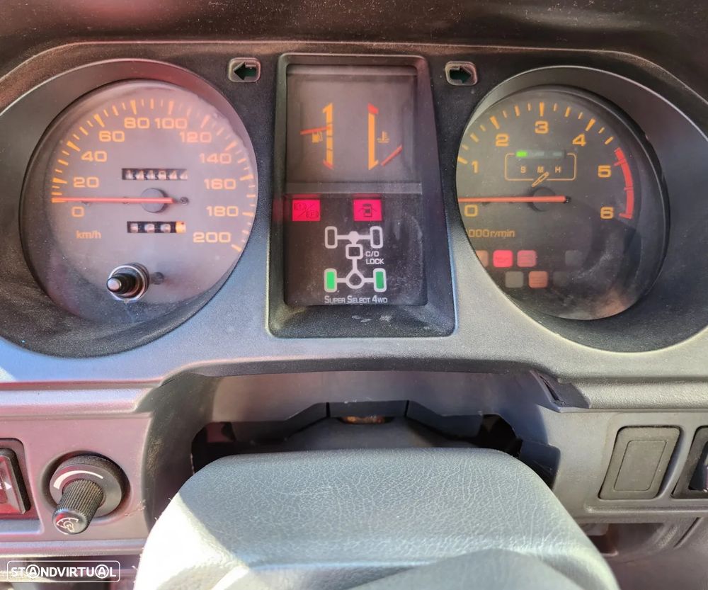 Mitsubishi Pajero 2.5 TDi GLS — fotografia 6