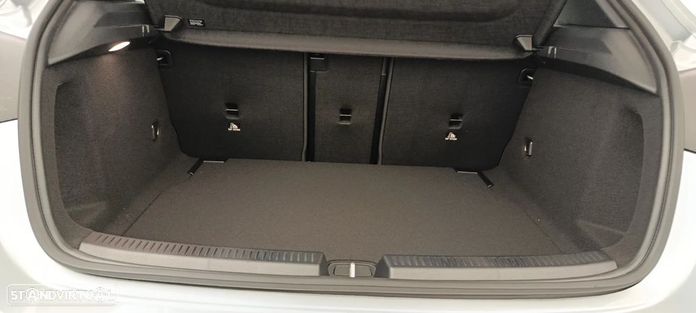 Mercedes-Benz A 200 Standard - 33