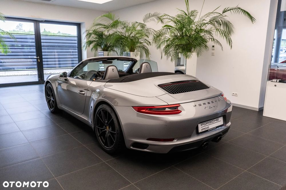 Porsche 911 Carrera PDK - 33