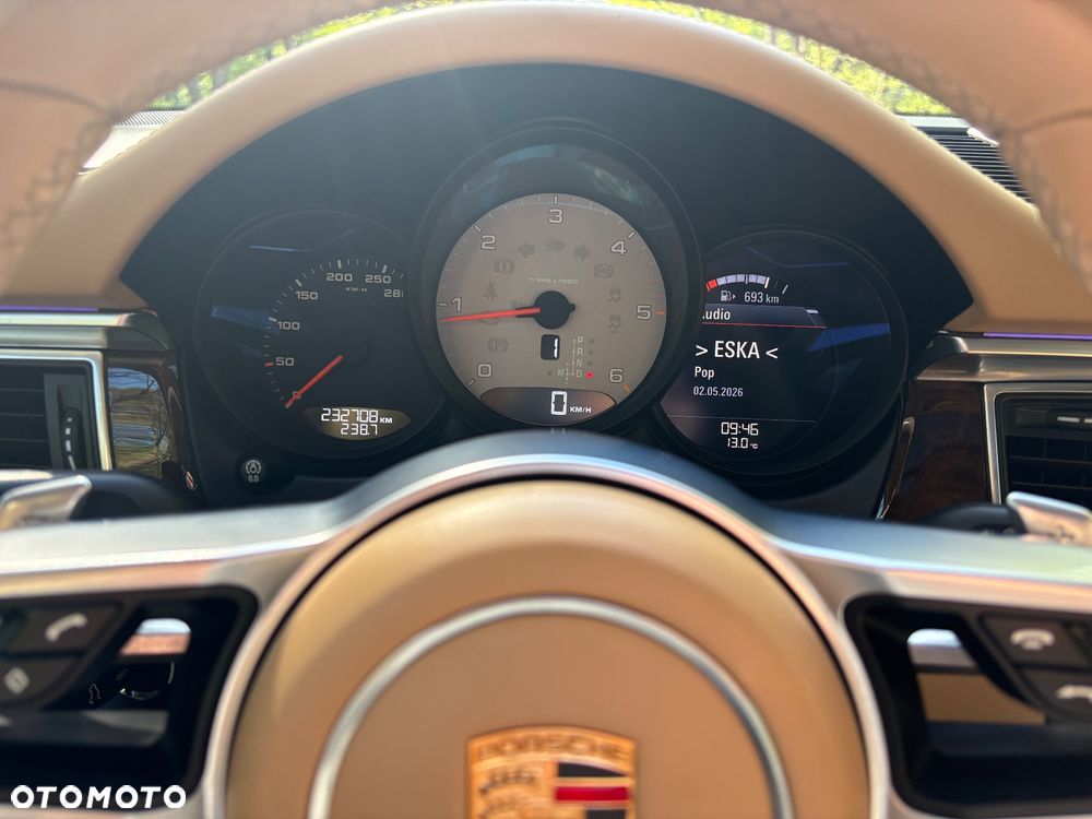 Porsche Macan - 28
