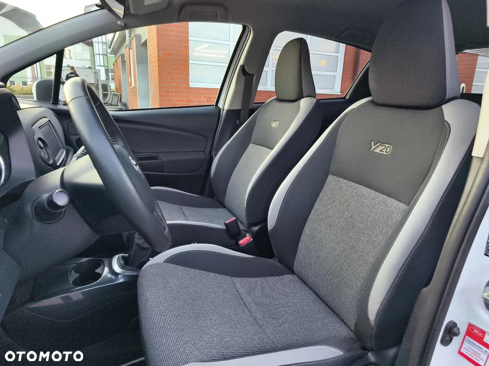 Toyota Yaris 1.5 20th Anniversary - 12