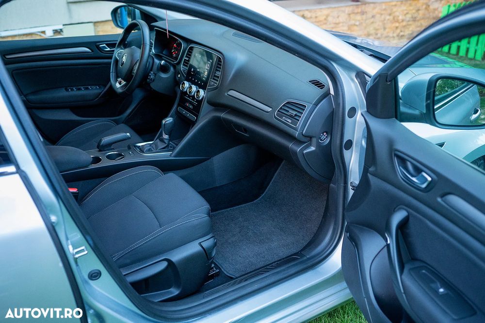 Renault Megane BLUE dCi EDC Zen - 19
