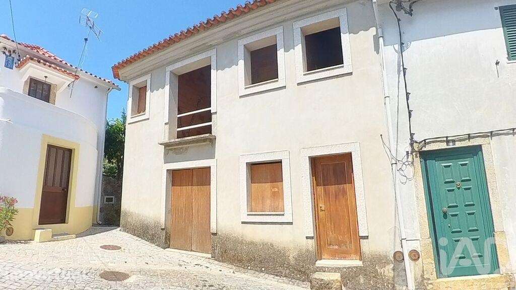 Casa / Villa T3 em Pedrógão Pequeno de 168,00 m2 - Grande imagem: 3/26