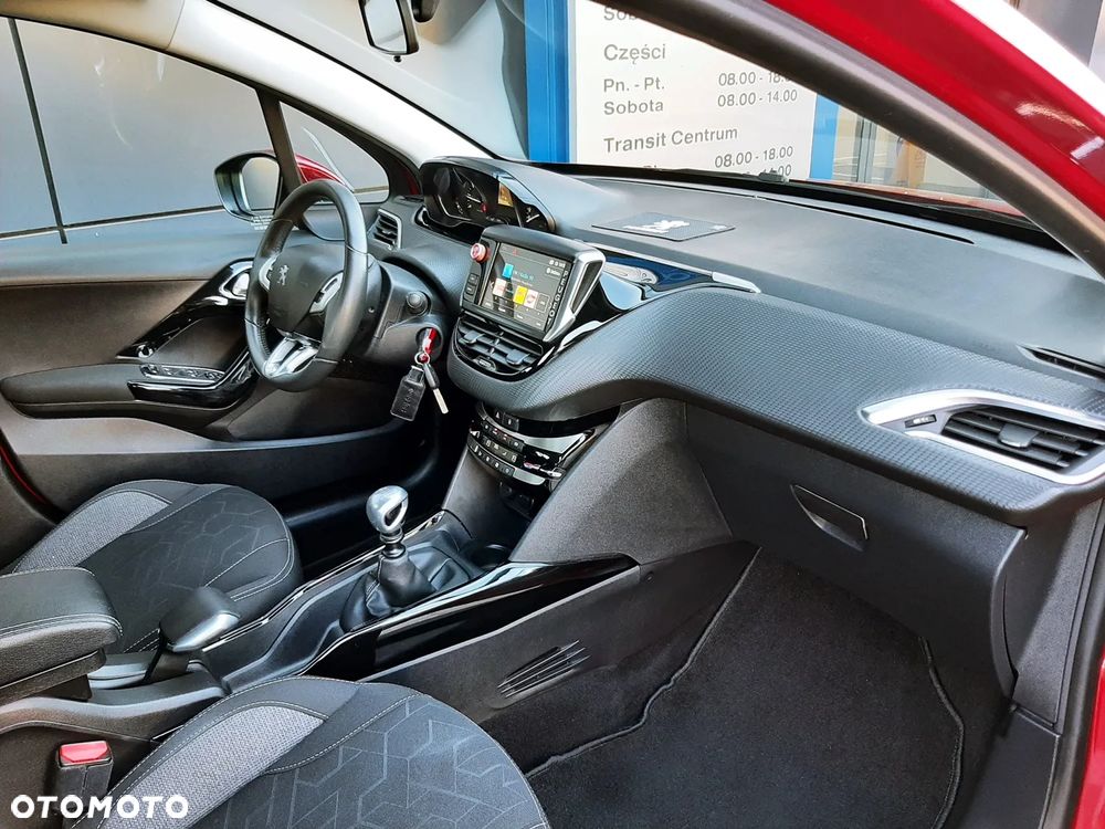 Peugeot 2008 1.2 Pure Tech Active S&S - 20
