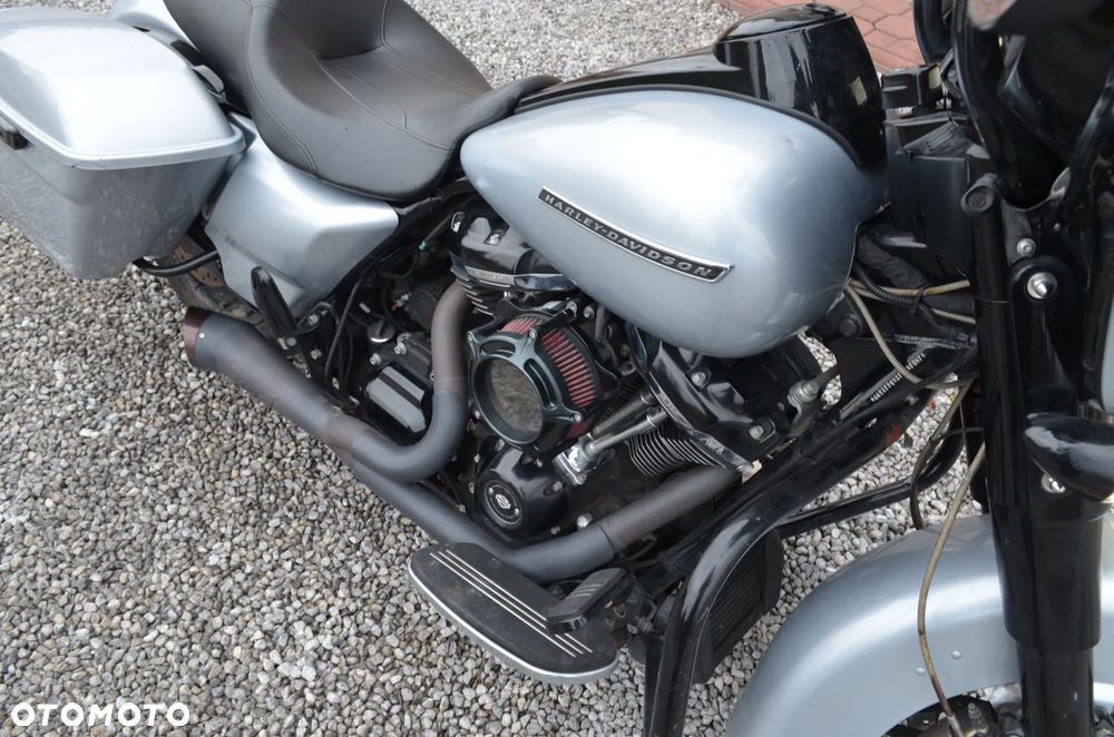 Harley-Davidson Touring Street Glide - 14