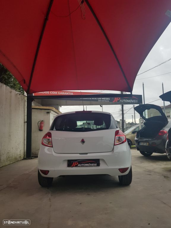 Renault Clio 1.5 dCi Fairway - 17