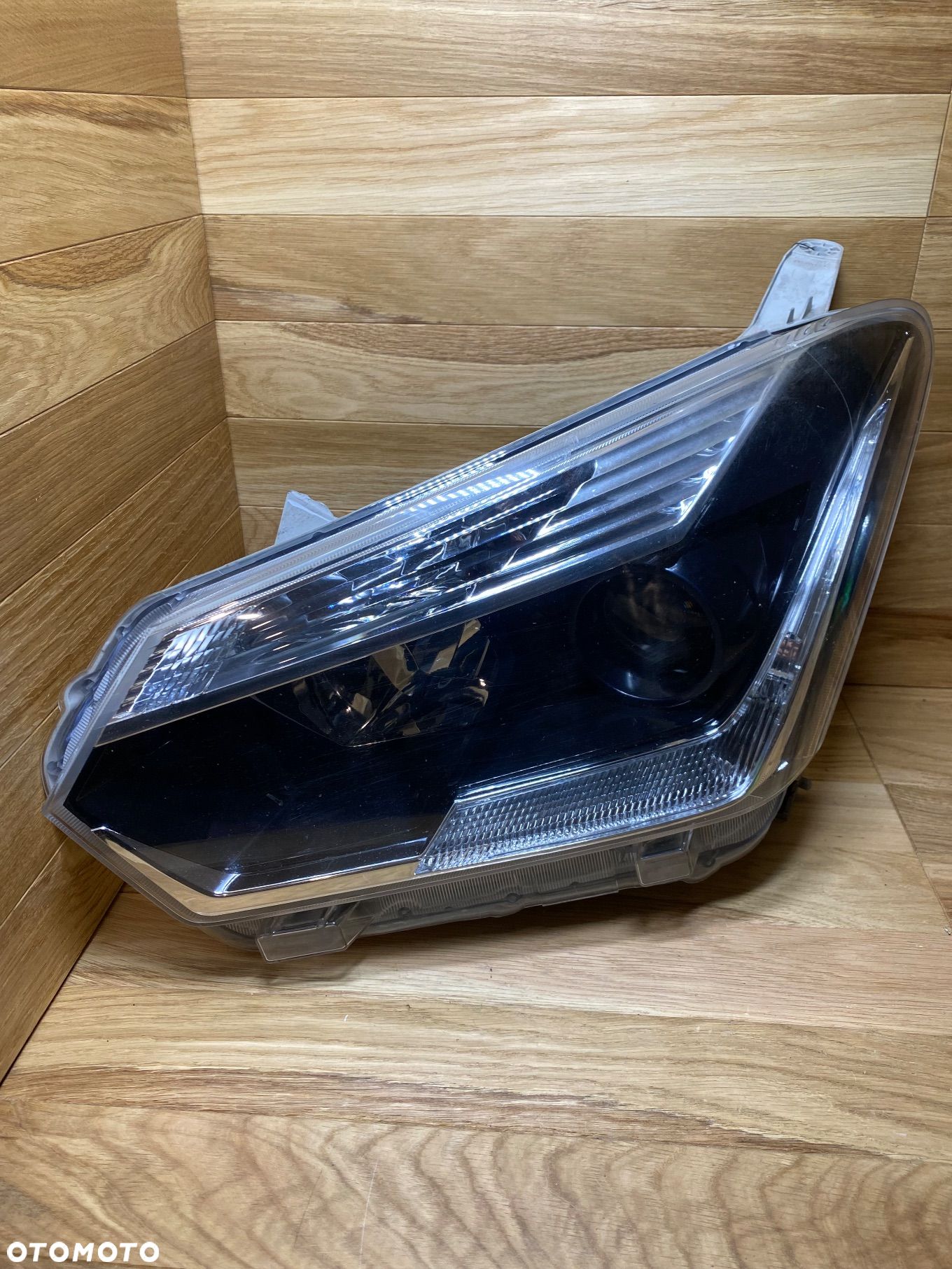 Isuzu D-Max II Lift 2017-2019 Lampa Reflektor Przedni Lewy - 1