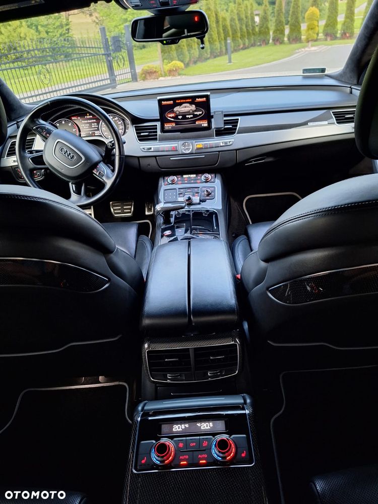 Audi S8 - 13