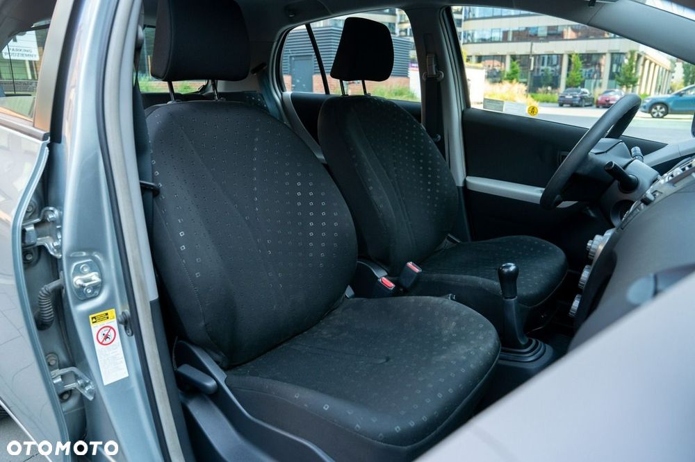 Toyota Yaris - 20