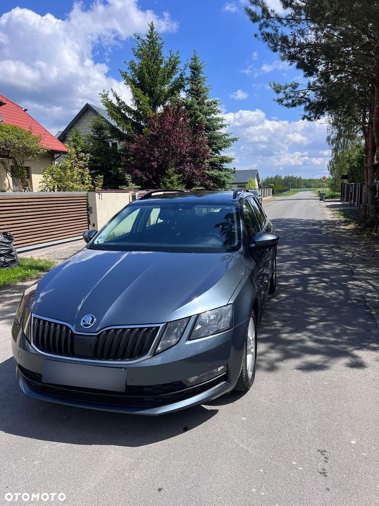 Skoda Octavia 2.0 TDI Drive DSG - 1