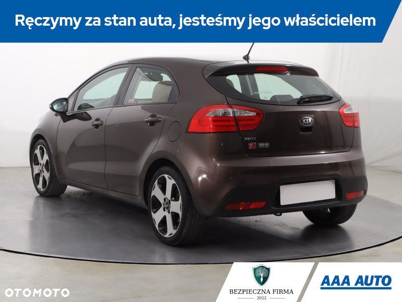 Kia Rio - 6