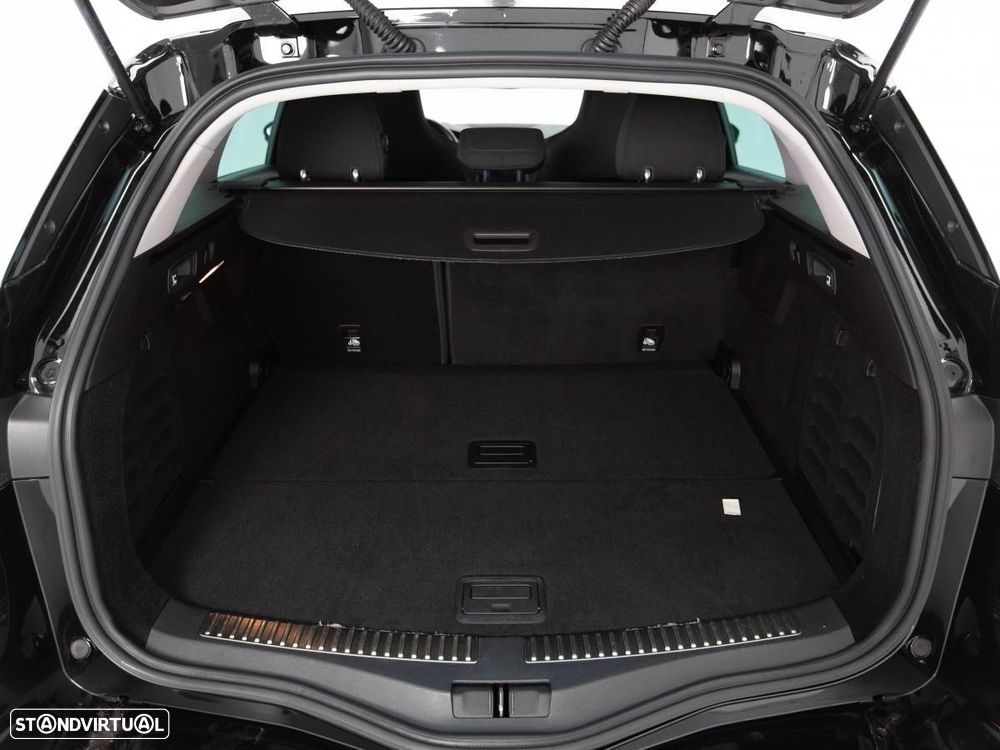 Renault Mégane Sport Tourer 1.5 Blue dCi R.S. Line EDC - 13