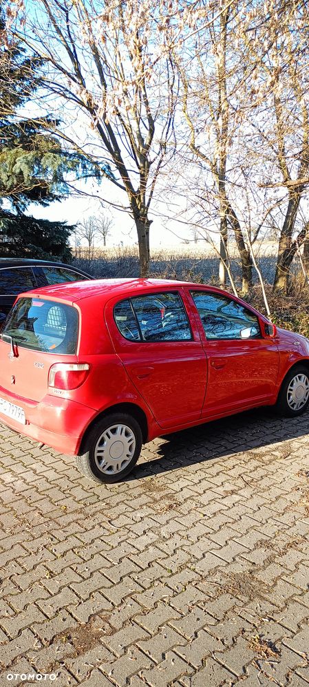 Toyota Yaris 1.0 Luna - 2