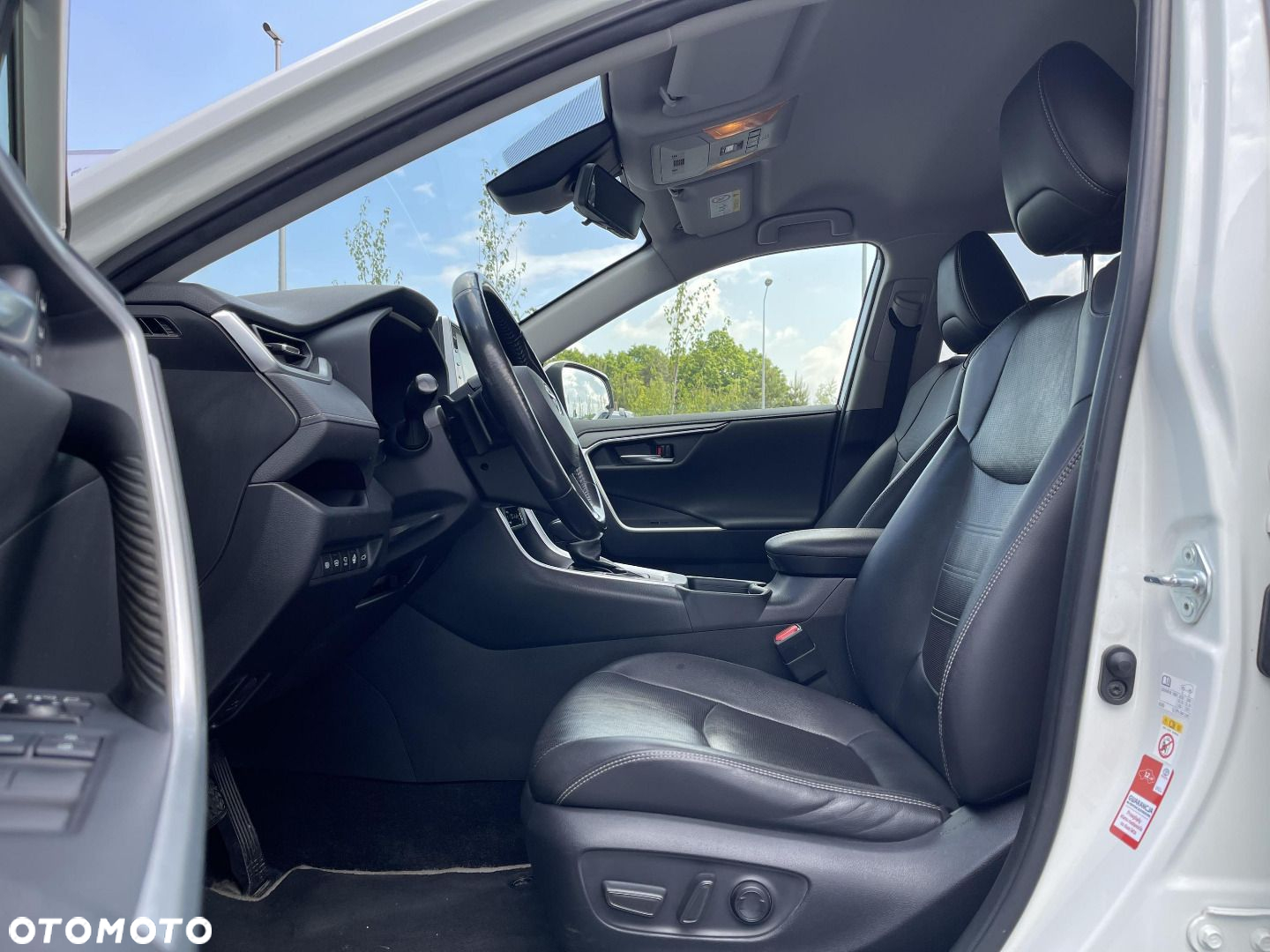 Toyota RAV4 - 8