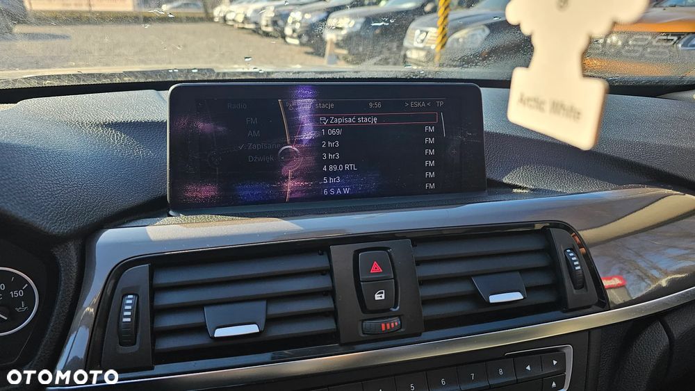 BMW Seria 3 318d Blue Performance Modern Line - 22