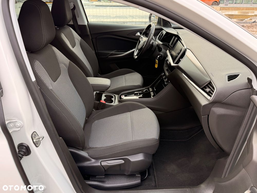 Opel Grandland 1.2 T Edition S&S - 21