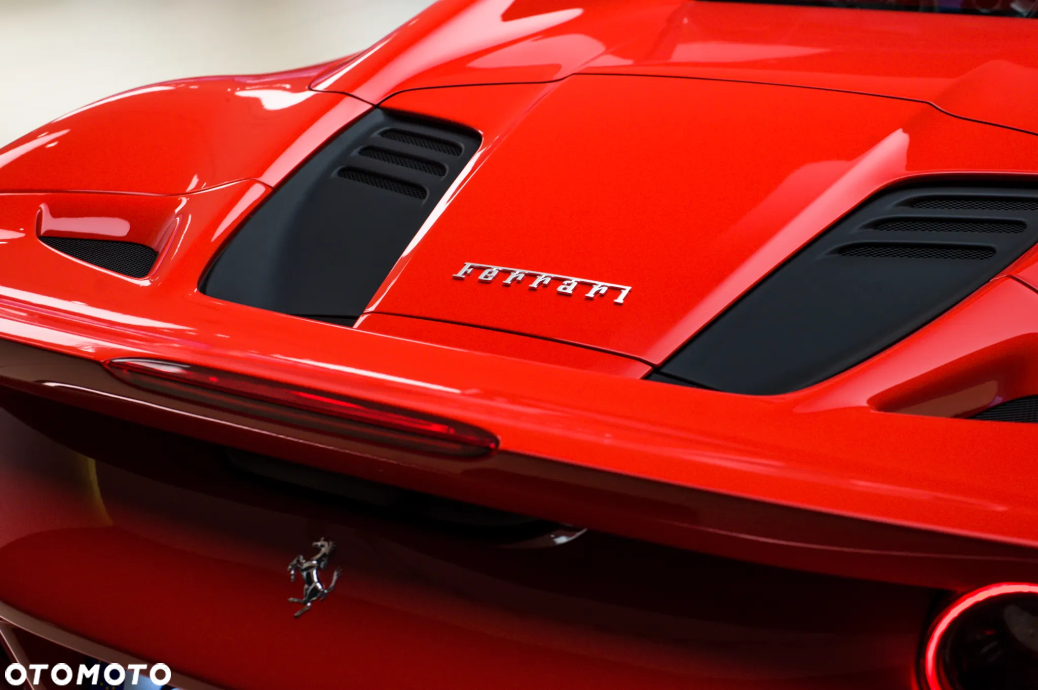 Ferrari F8 Spider - 14
