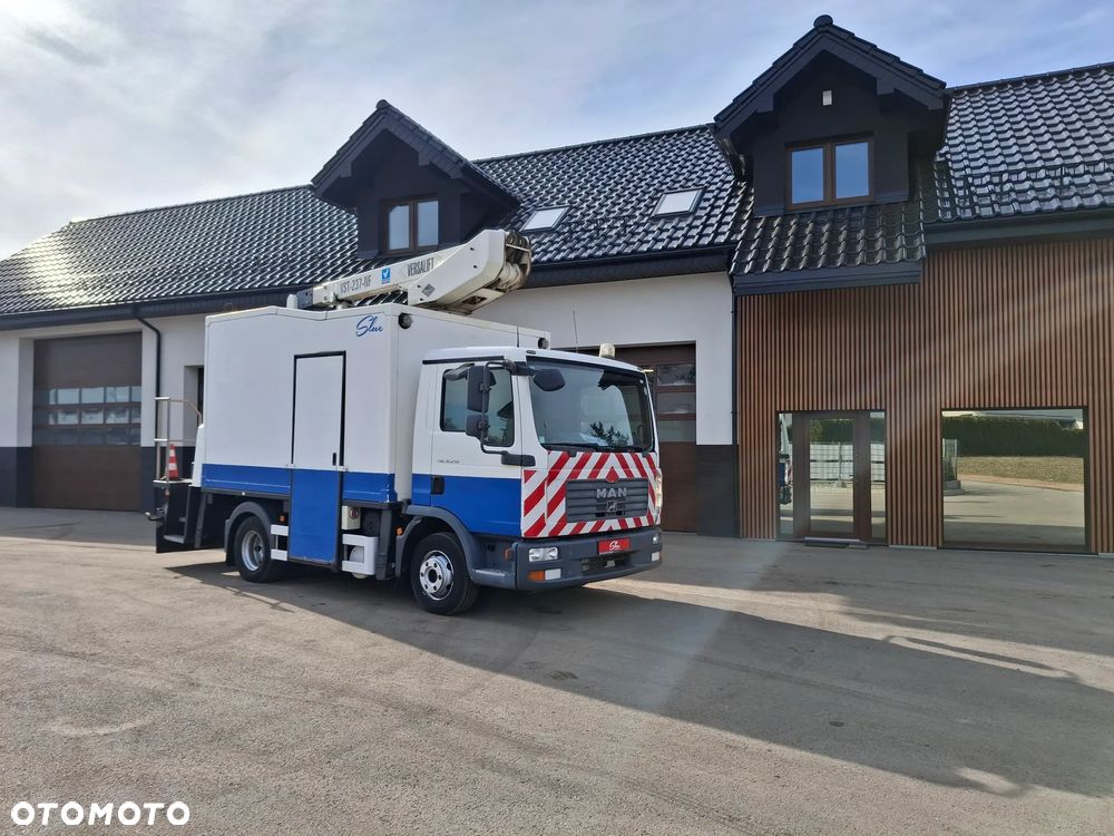 MAN TGL 12.210 Podnośnik Koszowy VERSALIFT 15 Metrów Żwyżka Z Zabudową Serwisową Prace Montażowe Ważne Badania UDT Webasto - 1