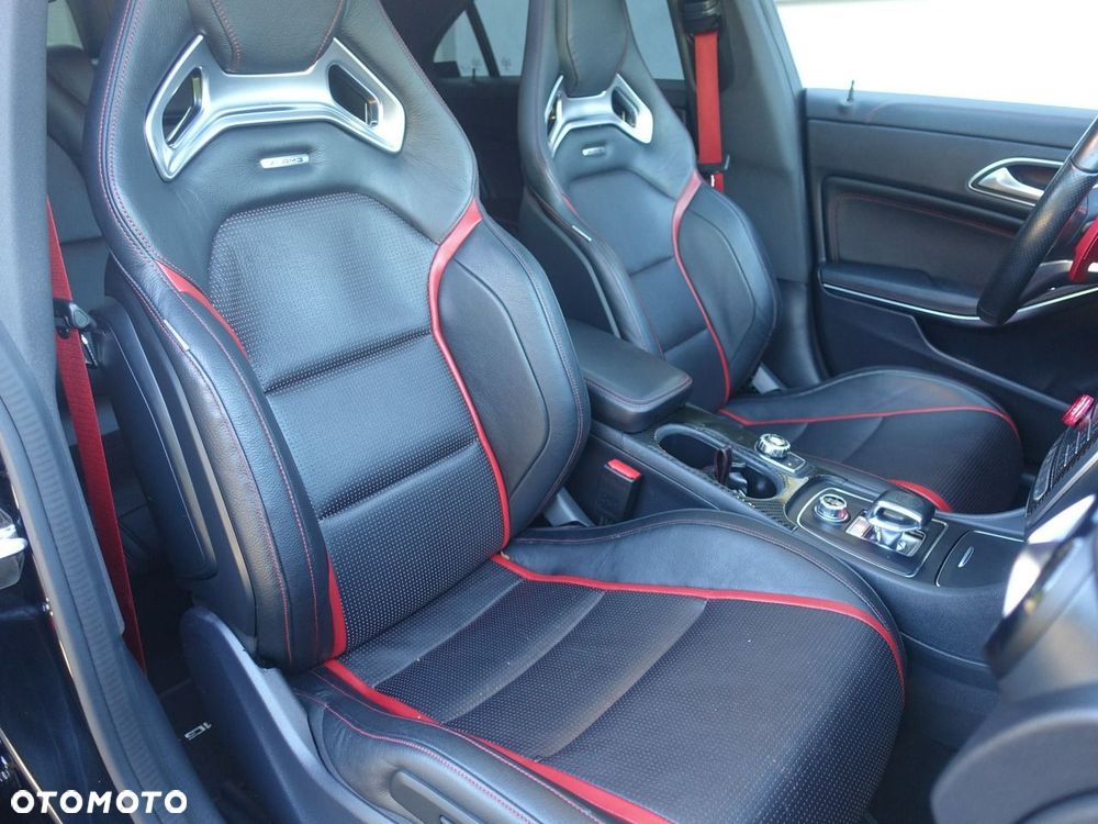 Mercedes-Benz CLA AMG 45 4Matic AMG Speedshift DCT 7G AMG Night Edition - 16