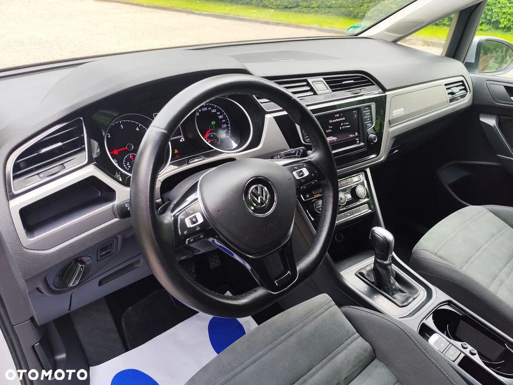 Volkswagen Touran 2.0 TDI SCR (BlueMotion Technology) DSG Highline - 24