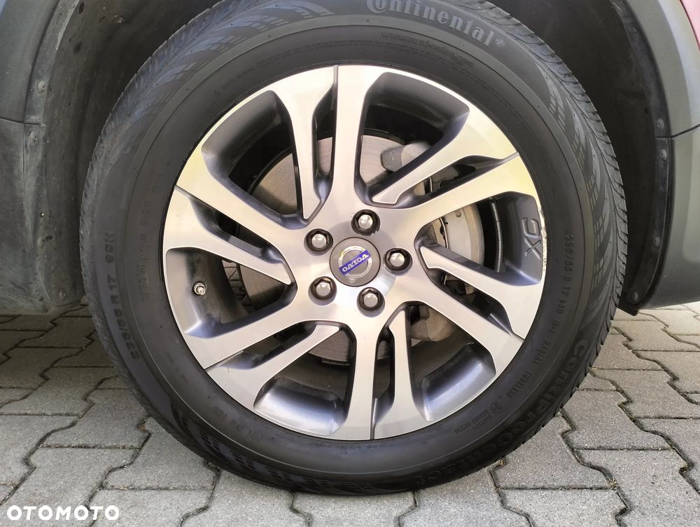 Volvo XC 70 3.2 AWD Momentum - 9