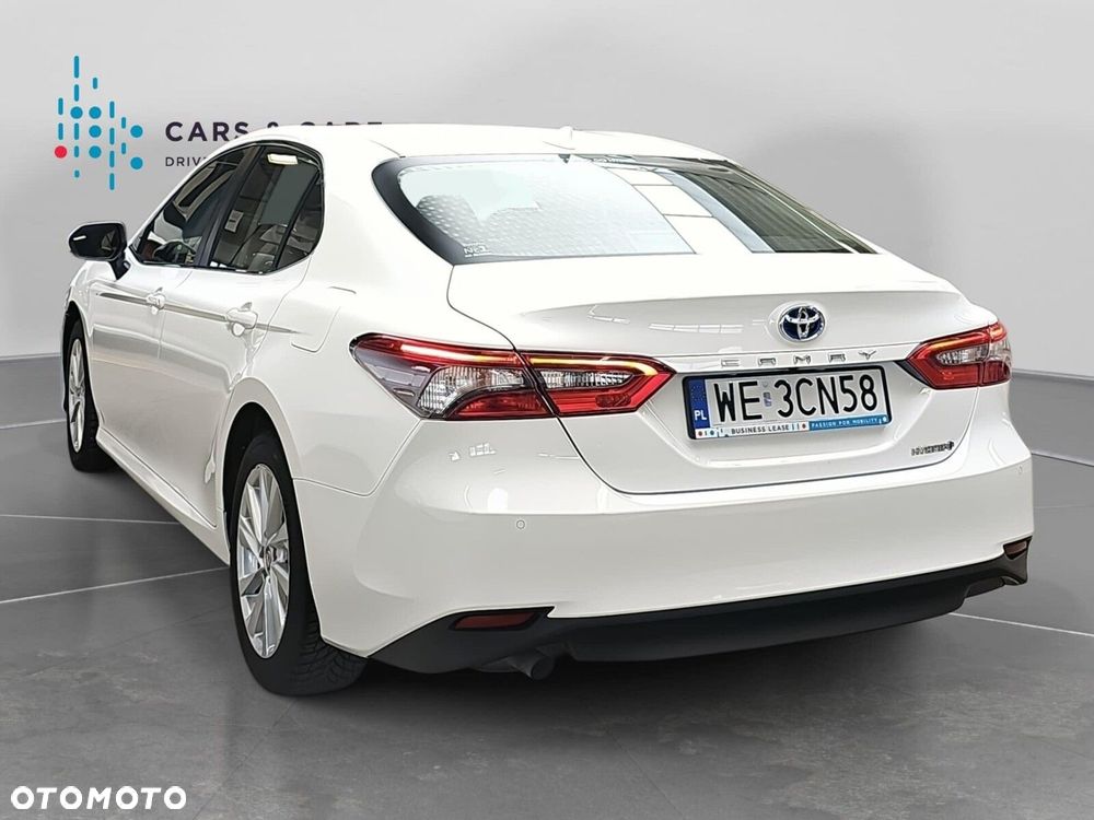 Toyota Camry 2.5 Hybrid Comfort CVT - 27