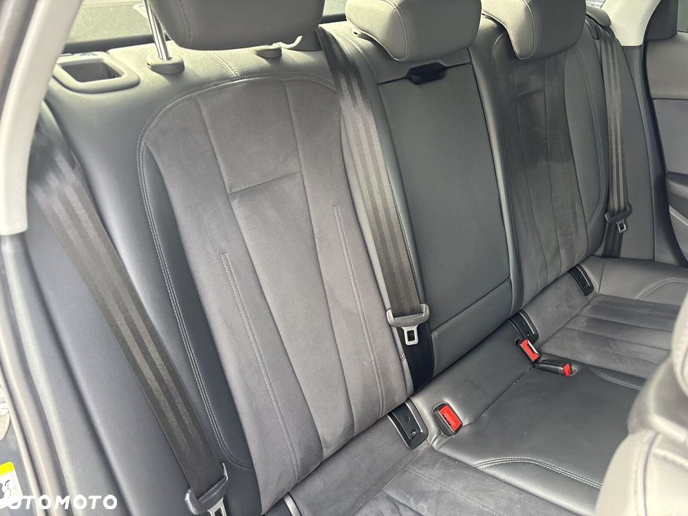 Audi A4 Limousine - 24