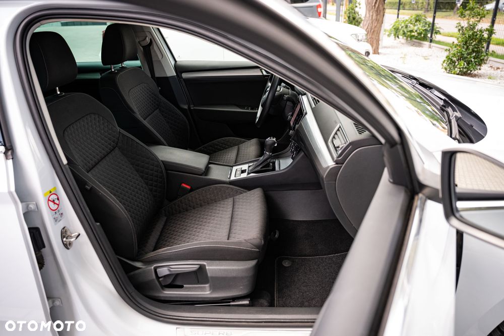 Skoda Superb 2.0 TDI SCR Style DSG - 9