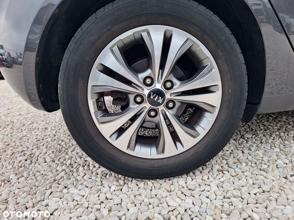 Kia Venga 1.6 CVVT Dream-Team Edition - 37