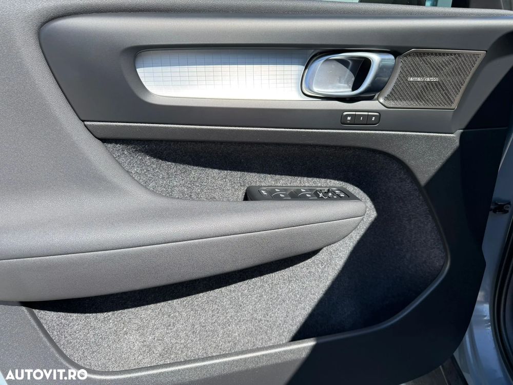 Volvo XC 40 Recharge T5 Twin Engine AT7 Inscription - 9