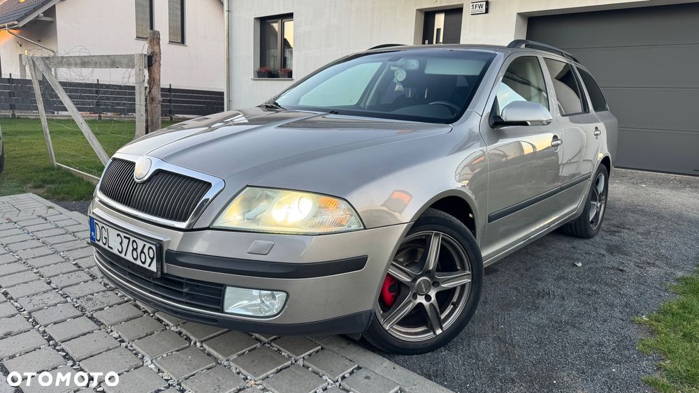 Skoda Octavia 2.0 FSI Elegance Tiptr - 7