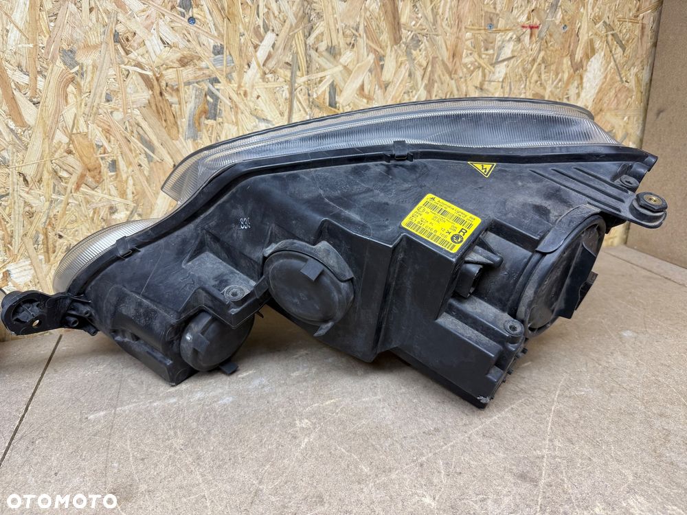 LAMPA LEWA PRAWA KOMPLET XENON SKODA YETI 5L1941015B 5L1941016B - 28