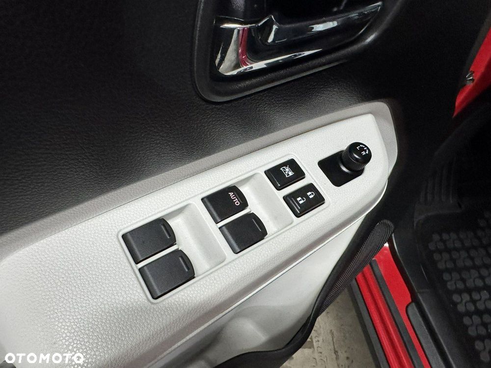 Suzuki Ignis - 28