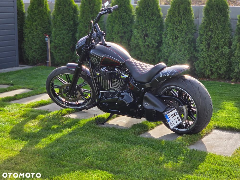 Harley-Davidson FXSB Breakout - 3