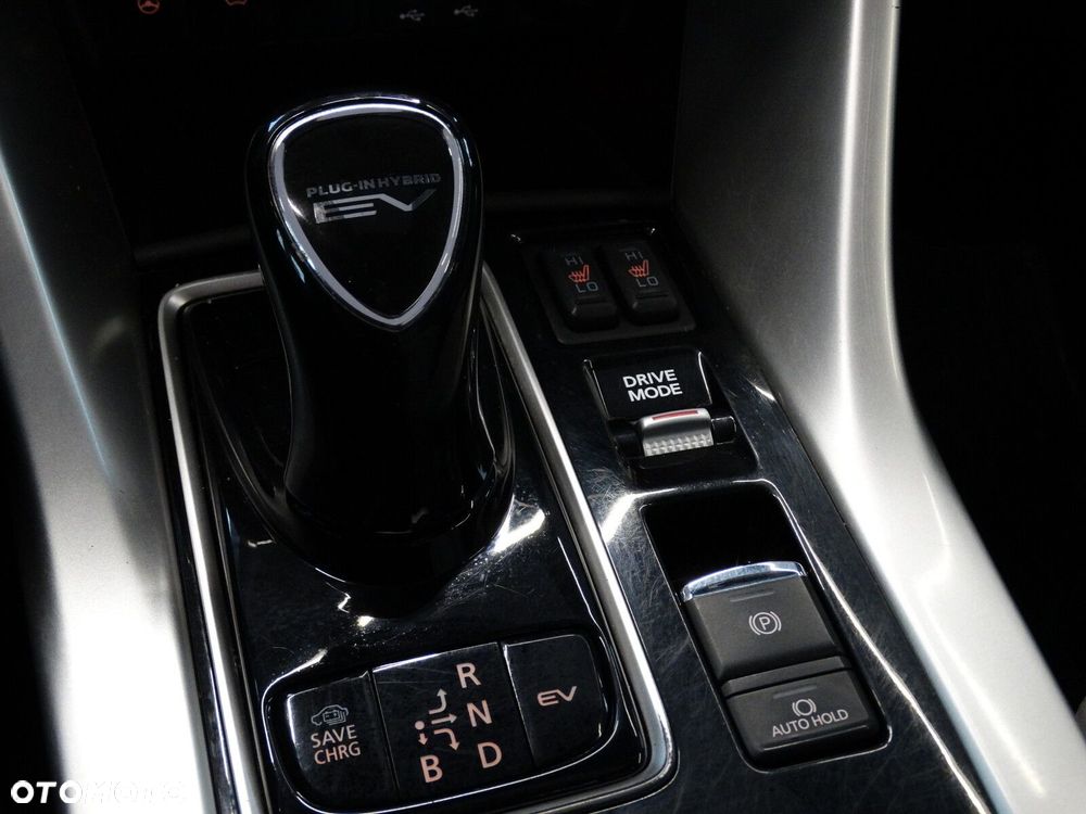 Mitsubishi Eclipse Cross - 25