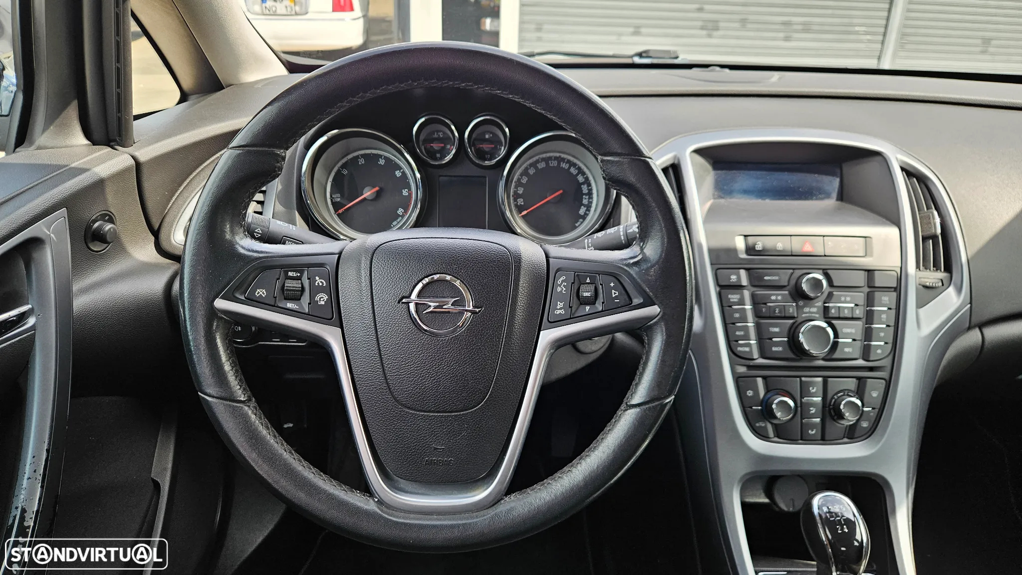 Opel Astra 1.3 CDTi Executive - 17