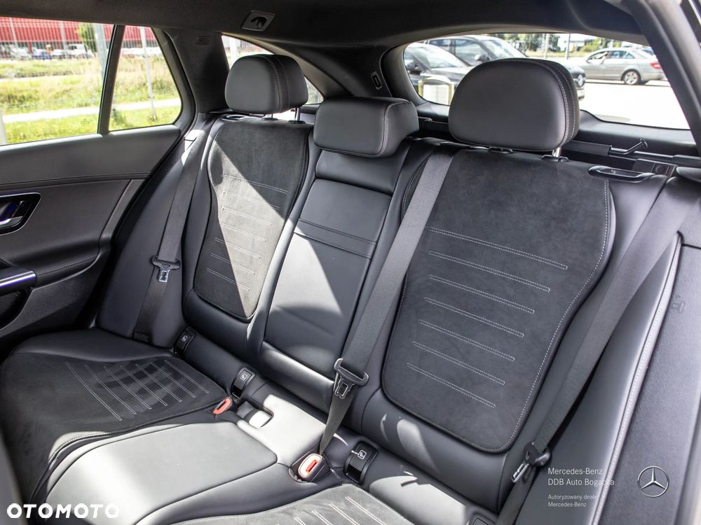 Mercedes-Benz Klasa C 200 d mHEV AMG - 35