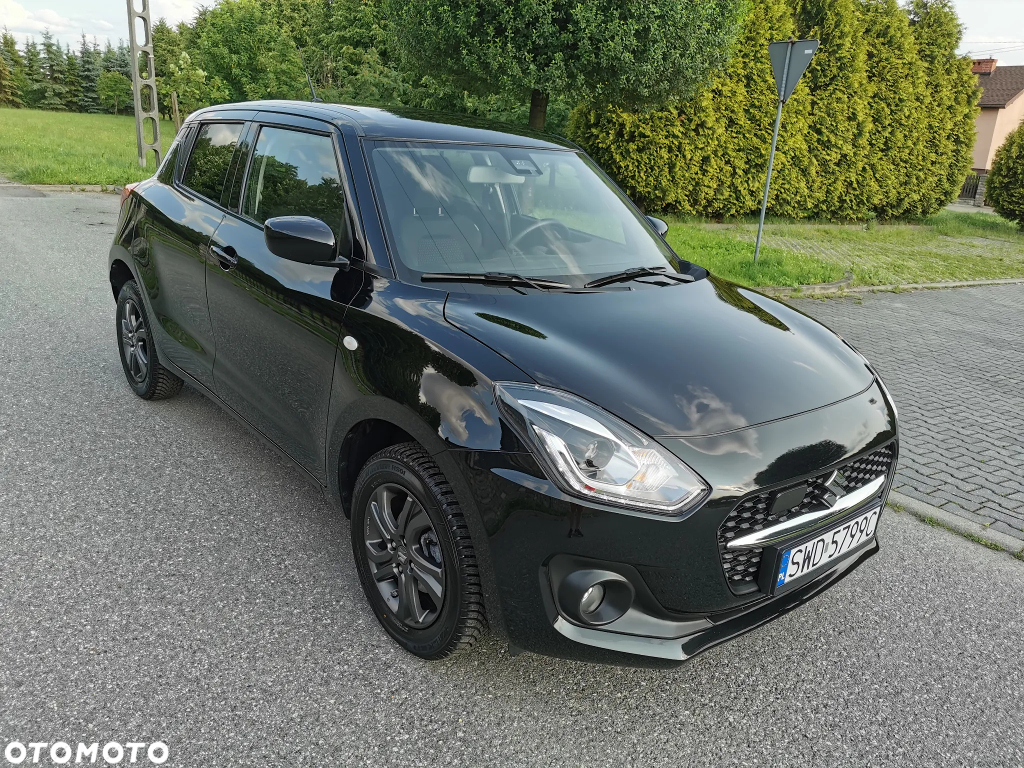 Suzuki Swift 1.2 Dualjet Hybrid Allgrip Comfort - 9