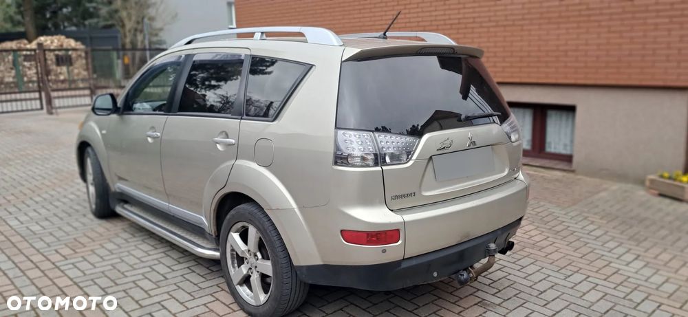 Mitsubishi Outlander 2.0 DID Instyle - 4