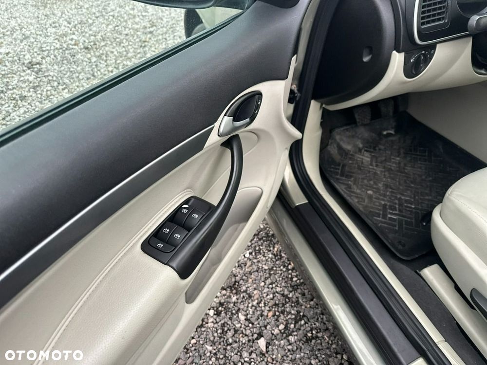 Saab 9-3 - 13