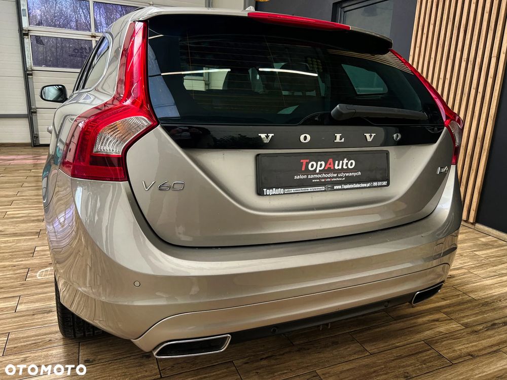 Volvo V60 D4 Geartronic Summum - 10