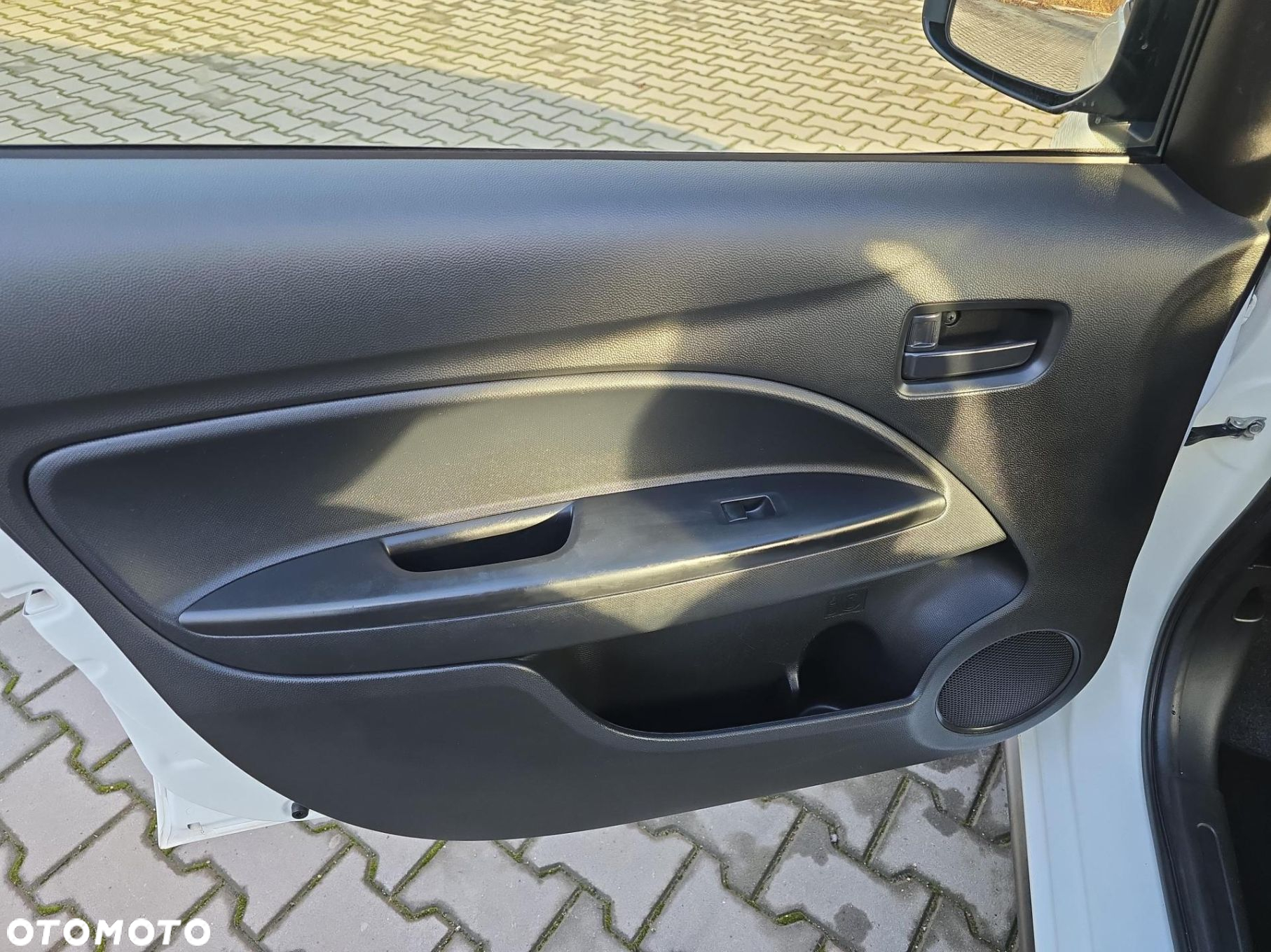 Mitsubishi Space Star 1.0 Inform - 9