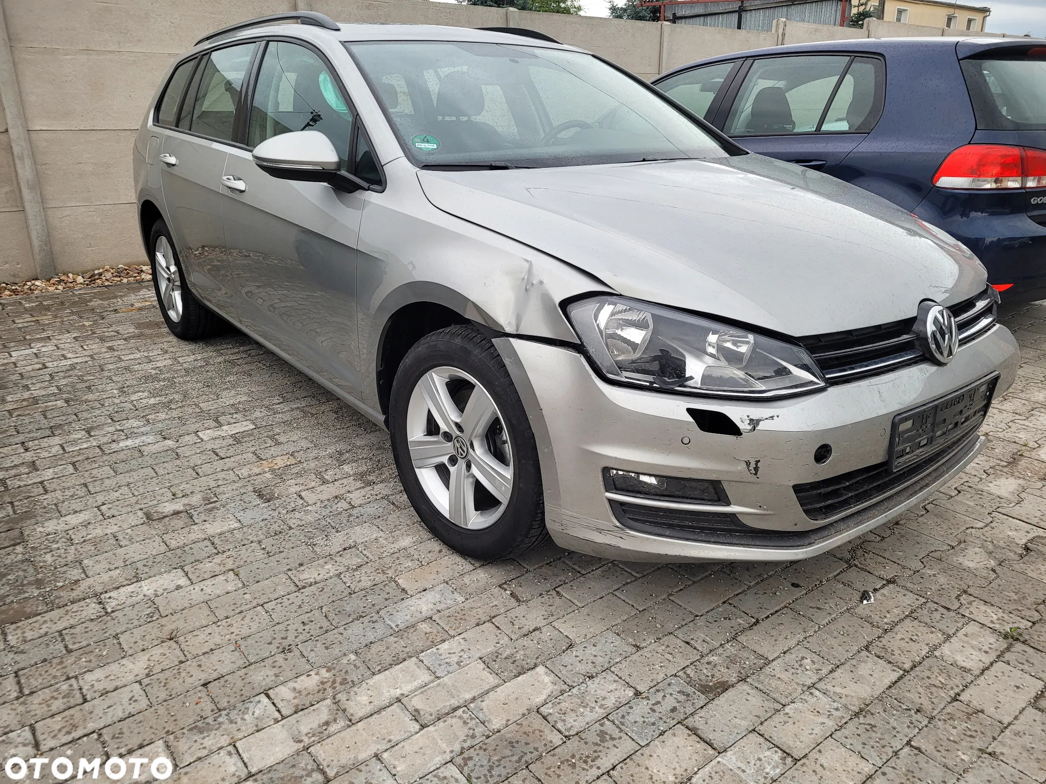 Volkswagen Golf - 5