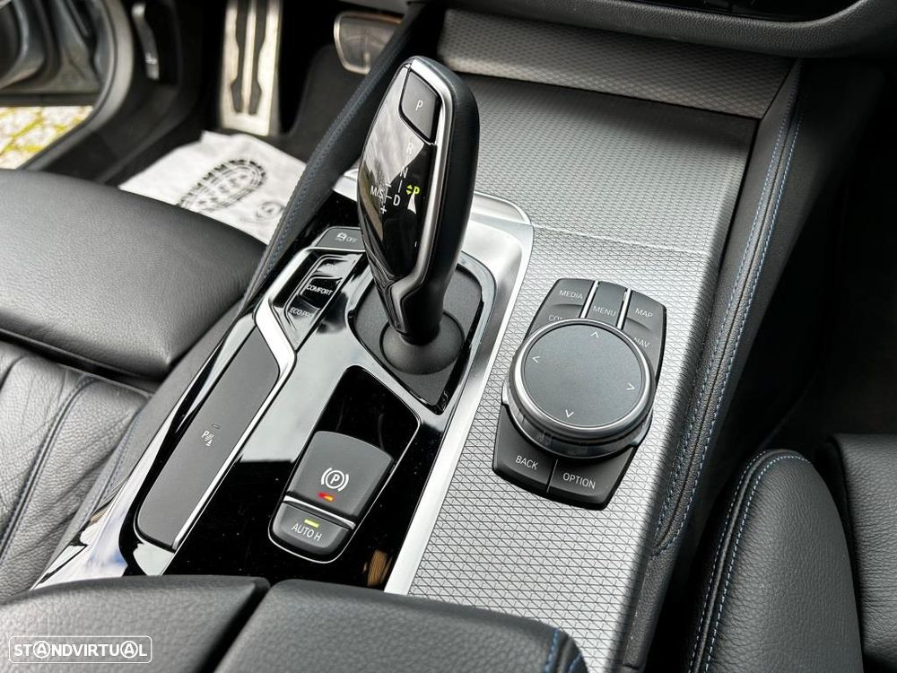 BMW 520 d Pack M Auto - 22